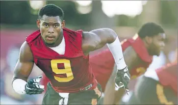  ?? Robert Gauthier
Los Angeles Times ?? USC RECEIVER JuJu Smith-Schuster, at practice, added “Schuster” to his name to honor his stepfather.