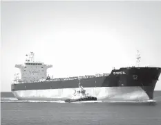  ?? INTERNET PHOTOS ?? The oil tanker Sanchi and cargo freighter Crystal before the collision off the coast of east China.