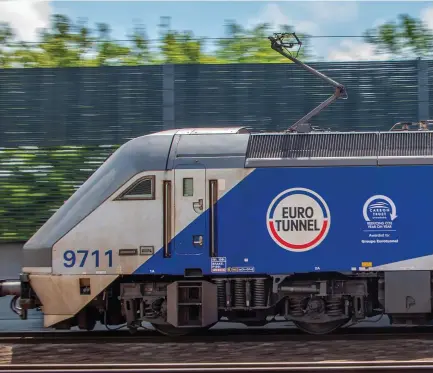  ?? DENNIS WATTS LRPS VIA EUROTUNNEL LE SHUTTLE. ?? Eurotunnel Le Shuttle services perform the Channel Tunnel segment of their journeys in just 35 minutes.