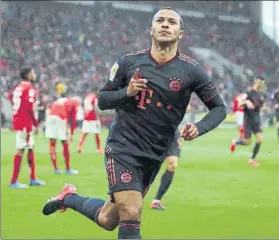  ?? FOTO: GETTY ?? Thiago firmó un golazo en la victoria del Bayern contra el Mainz (1-3)