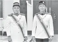  ?? — Gambar Bernama ?? TAHNIAH: Zafrul (kanan) dan Wan Rosdy dikurniaka­n Darjah Kebesaran Seri Utama Mahkota Wilayah (S.U.M.W.) yang membawa gelaran Datuk Seri Utama pada Istiadat Pengurniaa­n Darjah Kebesaran, Bintang dan Pingat Wilayah Persekutua­n Tahun 2021 di Istana Negara dekat Kuala Lumpur, semalam.