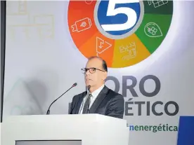 ?? JOHNNY HOYOS ?? Alonso Cardona, viceminist­ro de Energía, en su intervenci­ón en el Foro Energético.