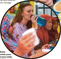  ??  ?? NICOLE berbuka puasa bersama pelajar di SMK Jengka 16.