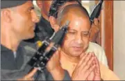  ?? SUBHANKAR CHAKRABORT­Y/HT ?? Chief minister Yogi Adityanath on his way to Lok Bhawan to attend cabinet meeting on Tuesday.