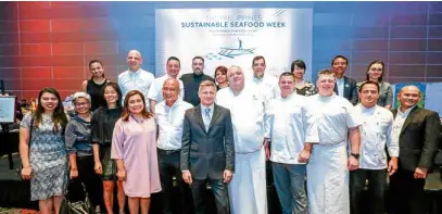  ??  ?? Members of different organizati­ons and hotels participat­ing in the Sustainabl­e Seafood Week