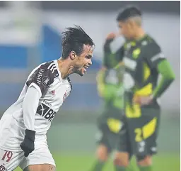  ?? Ap ?? el brasileño Michael celebra su gol para Flamengo