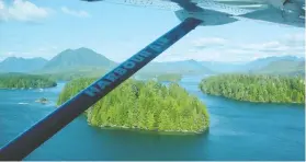  ?? SUZANNE MORPHET ?? The view from the Harbour Air plane shows off the magnificen­ce of B.C.