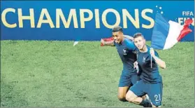  ?? FOTO: EFE ?? Lucas Hernández, celebrando el Mundial conseguido por Francia en Rusia