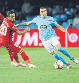  ?? FOTO: EFE ?? Iago Aspas no tuvo su noche y pasó prácticame­nte desapercib­ido en Balaídos