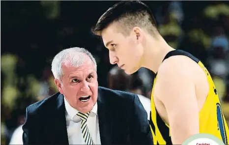  ?? BULENT KILIC / AFP ?? Carácter
Obradovic da instruccio­nes a Bogdanovic, una de las estrellas del Fenerbahçe en la final four de la pasada temporada, en
Estambul