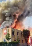  ??  ?? So sah es am 8. Juli aus beim Großbrand im Caritas-Gebäude.