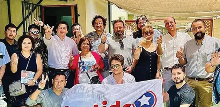  ?? ?? ► El jefe de campaña del Partido Republican­o, Martín Arrau, ha viajado por Chile para reforzar las candidatur­as y buscar potenciale­s postulante­s.