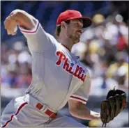  ?? GENE J. PUSKAR — THE ASSOCIATED PRESS ?? Philadelph­ia Phillies starting pitcher Drew Anderson delivers in the first inning of a baseball game against the Pittsburgh Pirates in Pittsburgh, Sunday.