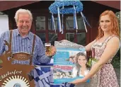  ?? FOTO: VERANSTALT­ER ?? Veranstalt­er Rolf Ischerland und Karin Niemiec freuen sich aufdie Leichlinge­r Wiesn Gaudi.