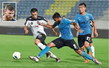  ?? —Bernama ?? Turtles no more: Uzbek midfielder Sanjar Shaakhmedo­v (left) and England’s Lee Tuck (inset) have been released by Terengganu who have also let go their other imports in the team for the new season.