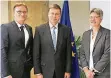  ?? FOTO: EU ?? Mit Dombrovski­s sprachen Antje Höning und Matthias Beermann.