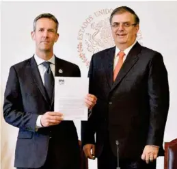  ??  ?? ACUERDO. El canciller Marcelo Ebrard y Rayan Brennan, director de OPIC, ayer.