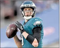  ?? AP/KELVIN KUO ?? Philadelph­ia Eagles quarterbac­k
Nick Foles said he understand­s his role filling in for the injured Carson Wentz, who is out for the rest of the season with a torn ACL.
