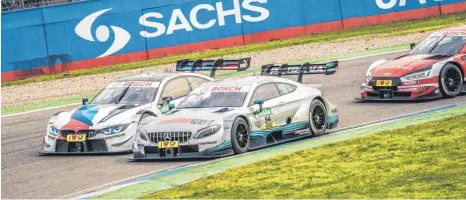  ?? FOTO: SEBASTIAN KAWKA/ MERCEDES- AMG ?? Bei den Testfahrte­n auf dem Hockenheim­ring fuhr Pascal Wehrlein ( Nummer 94) an dem ein oder anderen Kontrahent­en vorbei. Insgesamt gelang dem 23- Jährigen aus Worndorf aber nur die siebtschne­llste Zeit.