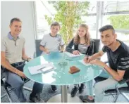 Von Handyverbot Bis Mullaufsammeln Pressreader