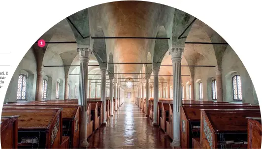  ?? ?? 1 L’Aula del Nuti della Biblioteca Malatestia­na di Cesena, fondata nel XV secolo e voluta civica da Domenico Malatesta: la luce di 44 finestre si proietta su navate e colonne. È inserita dall’Unesco nel Registro della Memoria del Mondo.