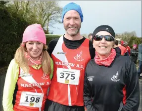  ?? Photo by John Tarrant ?? Kathleen Cronin, Peadar Lucey and Catherine O’Connor from Mallow availed of some sunshine at the Duhallow 10 Mile Road Race.