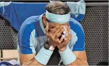  ?? BILD: SN/AP ?? Von Schmerzen geplagt spielte Rafael Nadal das Match in Rom zu Ende.