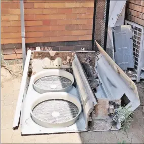  ?? STOLEN:
Danie van der Lith ?? Air conditioni­ng units at the Judy Scott Public Library were stolen from out of their locked steel cages.
Picture: