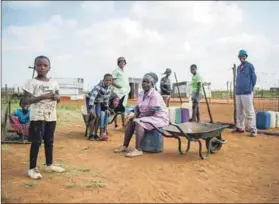  ?? Photo: Delwyn Verasamy ?? Vulnerable village: The residents of the Scotland informal settlement in Tlhabologa­ng, near Coligny in North West, like many other villages on the continent, is at risk from the climate crisis.