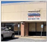  ?? Arkansas Democrat-Gazette/ERIC E. HARRISON ?? A banner briefly proclaimed the coming soon of Kosuke Hibachi &amp; “Suski” as a replacemen­t for the short-lived Kendo Japanese Steakhouse &amp; Sushi at 1800 Club Manor Drive, Maumelle. A more permanent-looking sign has since replaced the banner.