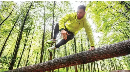  ?? ?? Wie viele Schichten man anzieht, hat zum einen mit dem Wetter zu tun, aber auch mit dem Schwitz- und Schweißfak­tor der Sportart