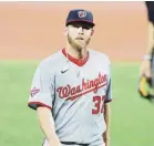  ?? AP ?? RECUPERADO. Stephen Strasburg solo lanzó cinco entradas en el 2020.