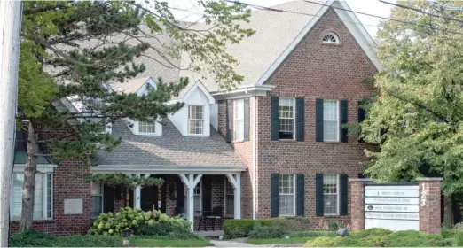  ??  ?? The building that houses Green Renaissanc­e Illinois at 123 E. Ogden Ave. in Hinsdale. TYLER LARIVIERE/SUN-TIMES