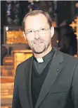  ?? FOTO: STEINDL ?? Dr. Andreas Frick, Ständiger Vertreter des Diözesanad­ministrato­rs, stellt die Statistik fürs Bistum vor.