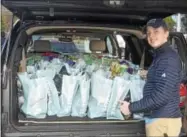  ?? JOSEPH PHELAN — JPHELAN@DIGITALFIR­STMEDIA.COM ?? One hundred-twenty families will be given Thanksgivi­ng meals as part of Project Lift at the Franklin Community Center in Saratoga Springs.