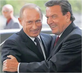  ?? APA ?? Schröder und Putin verbindet eine lange Freundscha­ft