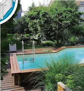  ??  ?? SUR MESURE
En sapin rouge du Nord (traité classe 4), cette piscine semi-enterrée a été dessinée d’après le modèle « Ikaria » (5 x 3 m, à partir de 7 300 €). Alarme de sécurité incluse.
Réalisatio­n Blue Piscine. WOOD-LINE.