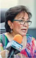  ??  ?? REPORTE. María Guadalupe Yan Rubio, funcionari­a de Sinaloa.