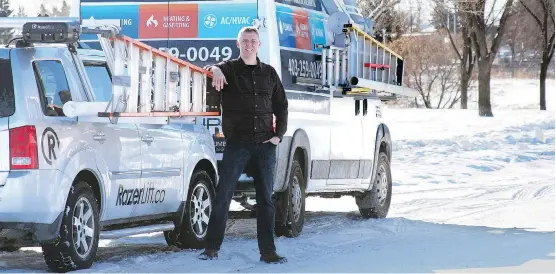  ?? MONICA BECKETT ?? Paul Buller of Calgary has spent close to 10 years developing and testing his RazerLift rooftop cargo system, which is now in the beta testing phase.