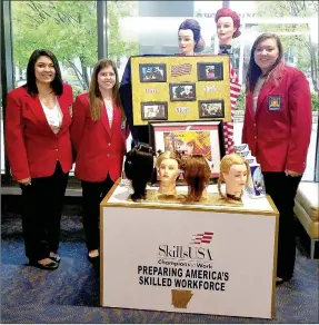  ?? Photo submitted ?? Samantha Shelton, Dianna Spears and Elizabeth Toan (from left) of Siloam Springs placed first in chapter display.