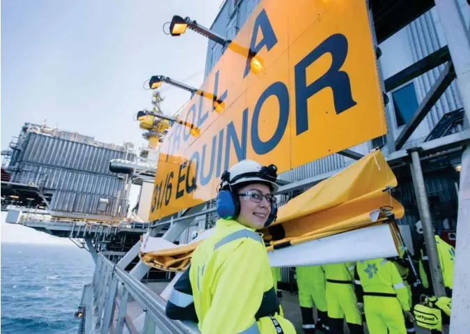  ?? JON INGEMUNDSE­N ?? Ellen Slupphaug (20) har jobbet i Statoil siden august. Nå jobber hun i Equinor.