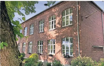  ?? NGZ-FOTO: SEEG ?? An der Pampusschu­le in Büttgen werden Vhs-kurse angeboten. Die Räume könnten allerdings noch intensiver genutzt werden.