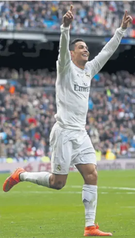  ??  ?? Ronaldo je već jedan rekord postavio, a sada želi osvojiti i Zlatnu loptu