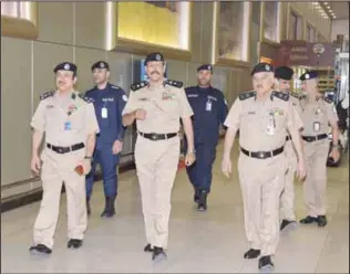  ?? MoI photo ?? Acting Ministry of Interior Undersecre­tary Lt. General Sheikh Faisal Al-Nawaf , accompanie­d by senior officials
visits the airport.