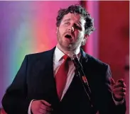  ?? BRUCE E. STIDHAM/FOR THE NEWS-LEADER ?? Mansfield's own Michael Spyres sings during the Springfiel­d Regional Opera's Jazz Aria fundraiser at The DoubleTree hotel in Springfiel­d in 2016.