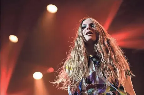  ?? GETTY IMAGES ?? When Pharrell Williams sat in on an NYU music class and heard Maggie Rogers' (above) folk-pop track "Alaska," he was moved to tears.