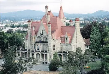  ?? — PHOTOS: CRAIGDARRO­CH CASTLE COLLECTION ?? Craigdarro­ch Castle in Victoria was built by coal baron Robert Dunsmuir, but he died a year before it was finished in 1890.