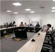  ?? FOTO: ESPECIAL ?? l
MESA. Ayer sesionó la Comisión de Seguridad Pública y Comunicaci­ones del Congreso.