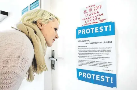  ?? Odvrátit je nepomohly ani zavřené ordinace během říjnového protestu. Zatím se ale lékaři nemusí bát trestů. FOTO MAFRA – TOMÁŠ FRAIT ?? eRecepty u doktorů narazily.