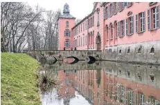  ?? RP-FOTO: HANS-JÜRGEN BAUER ?? Das historisch­e Schloss befindet sich im Besitz des Landes NRW und soll verkauft werden.